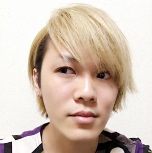 ゆすた