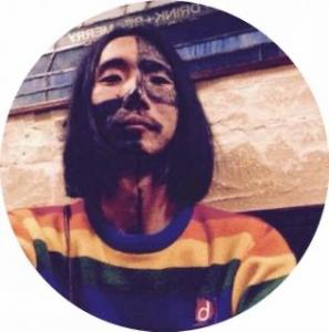 スギハラコウスケ