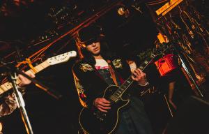 新井馨