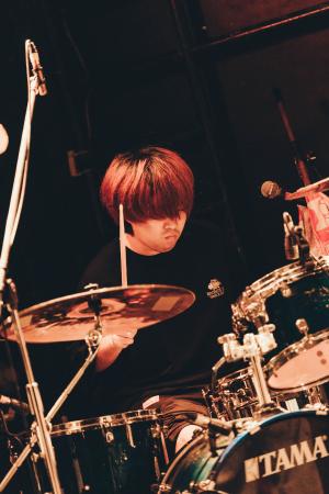 コバヤシコタロウ